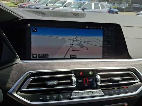 Used 2023 BMW X5 xDrive40i w/ Premium Package AWD/4WD image 23