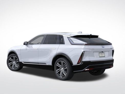New 2026 Cadillac Lyriq Luxury RWD image 3