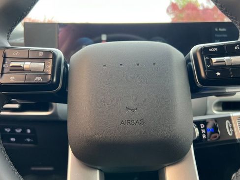 New 2026 Hyundai Ioniq 9 SE image 21