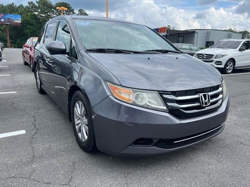 Used 2016 Honda Odyssey SE image 3