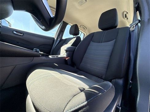 Used 2024 Nissan Leaf SV Plus image 11