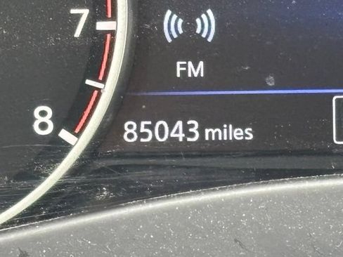 Used 2018 Nissan Murano S AWD/4WD image 16