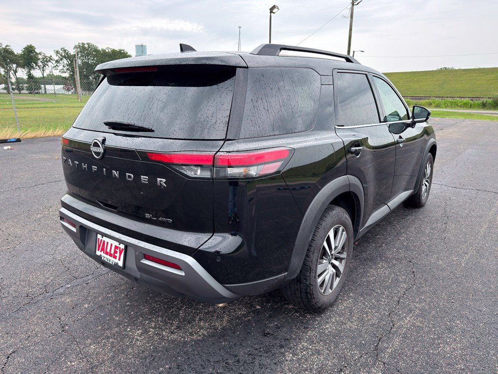 Used 2026 Nissan Pathfinder SL AWD/4WD image 15