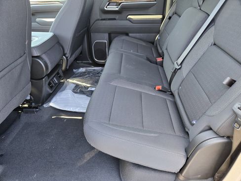 New 2025 GMC Sierra 1500 Elevation image 7