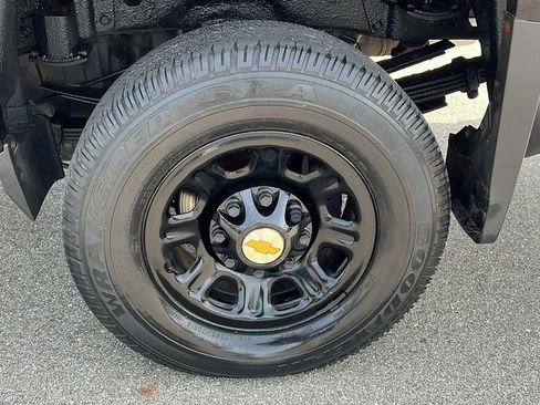 Used 2015 Chevrolet Silverado 3500 W/T image 27