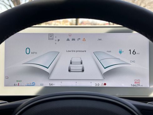 Used 2024 Hyundai Ioniq 5 Limited image 30