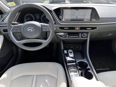 Used 2023 Hyundai Sonata SEL w/ Preferred Accessory Package FWD image 14
