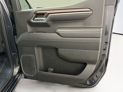 Used 2023 Chevrolet Silverado 1500 LT AWD/4WD image 31