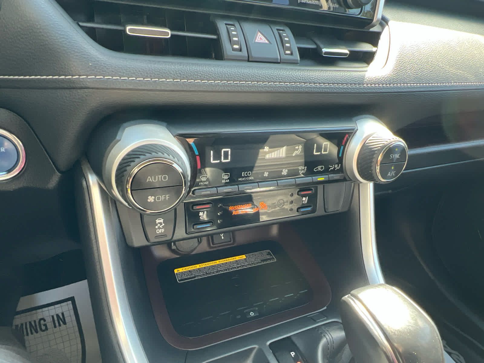 Used 2020 Toyota RAV4 Limited AWD/4WD image 22