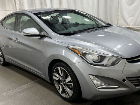 Used 2015 Hyundai Elantra Limited FWD image 3