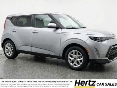 Used 2025 Kia Soul LX w/ LX Technology Package