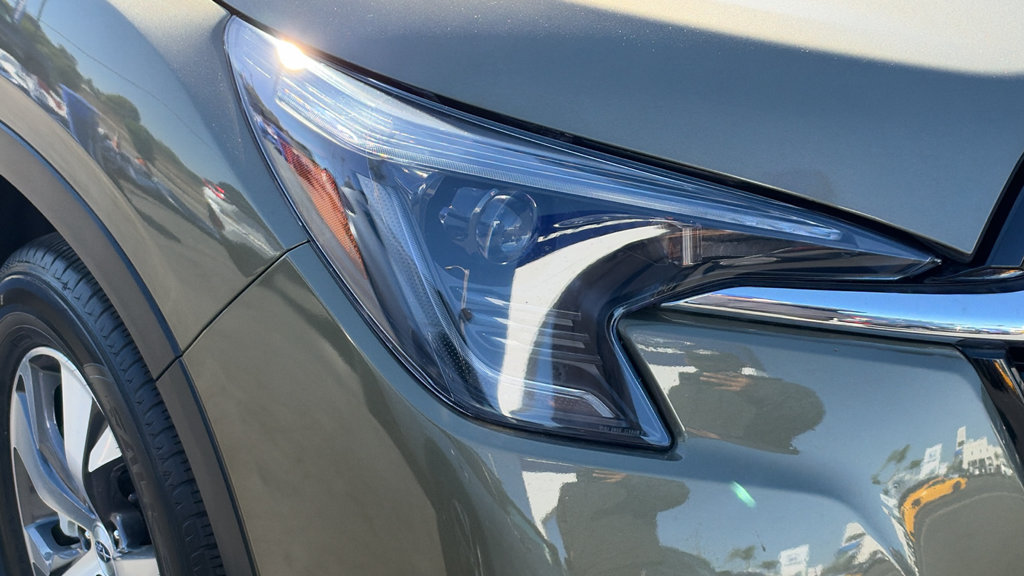 Certified 2023 Subaru Ascent Premium w/ Convenience Package AWD/4WD image 8