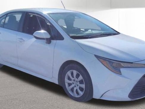 Used 2024 Toyota Corolla LE image 9