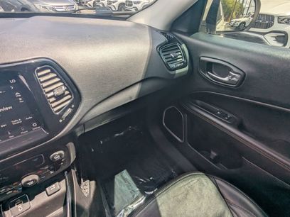 Used 2018 Jeep Compass Limited w/ Navigation Group