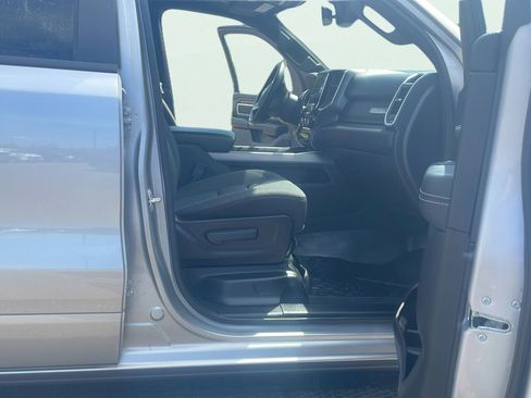 Used 2022 RAM 1500 Big Horn AWD/4WD image 12