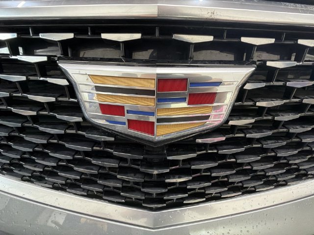 Used 2025 Cadillac XT6 Premium Luxury w/ LPO, Floor Liner Package AWD/4WD image 32