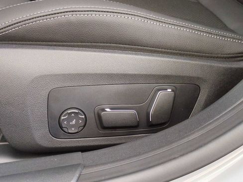 Used 2025 BMW i4 xDrive40i w/ M Sport Package image 17