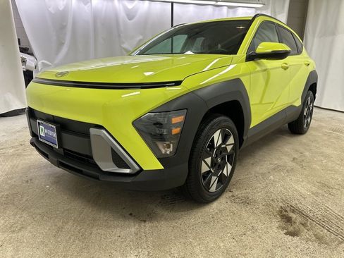 Used 2025 Hyundai Kona SEL image 1