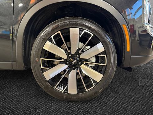 Used 2025 Mitsubishi Outlander SE image 11