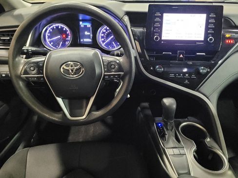Used 2022 Toyota Camry LE FWD image 22