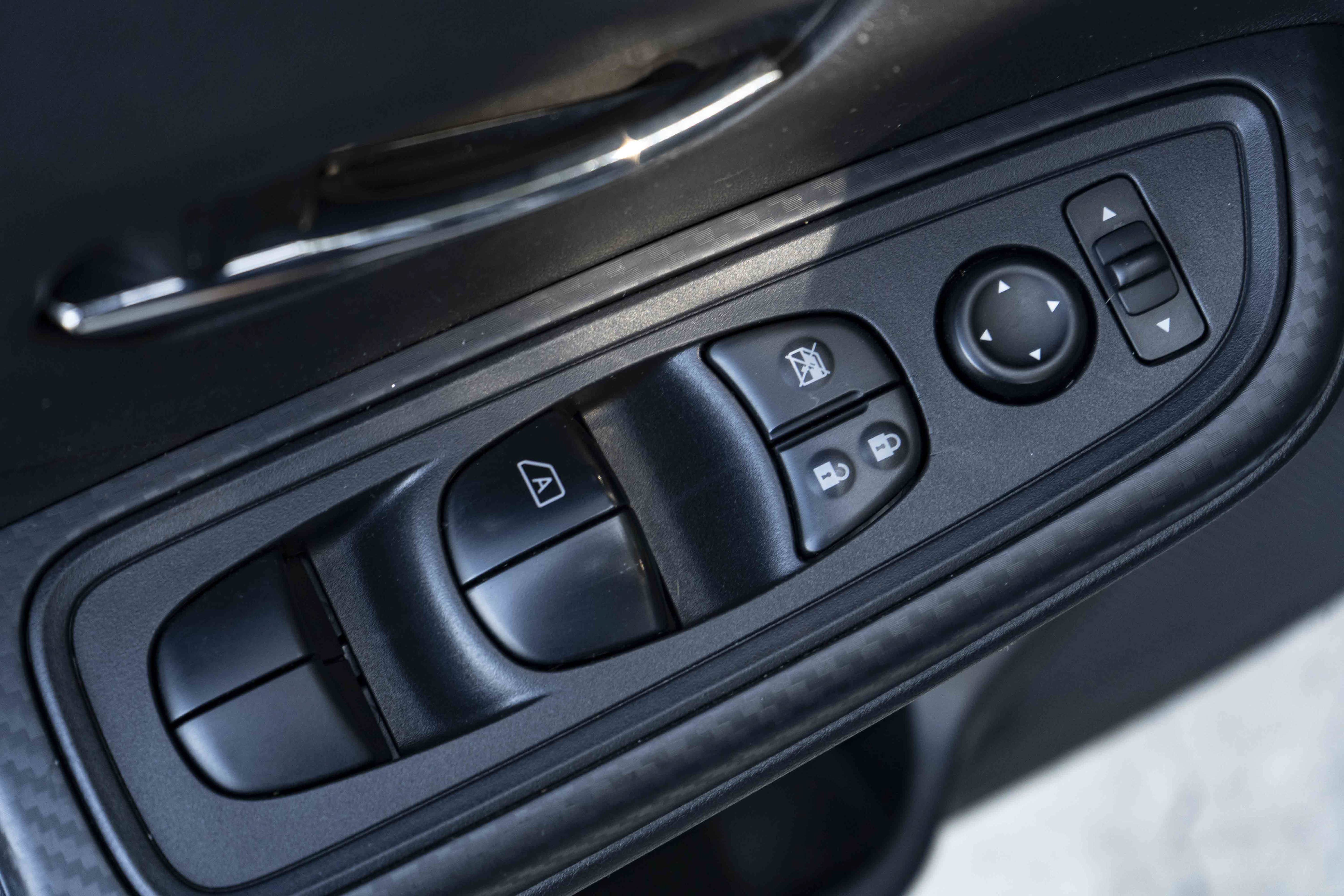 Used 2025 Nissan Versa SV w/ Trunk Package FWD image 34