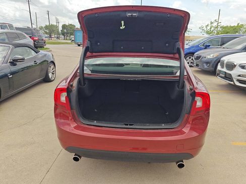 Used 2013 Volvo S60 T5 image 10