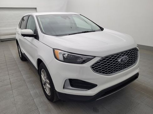 Used 2024 Ford Edge SEL image 13