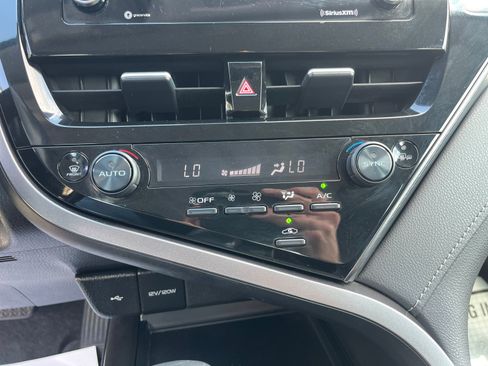 Used 2023 Toyota Camry SE FWD image 18