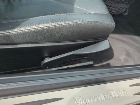 Used 2005 Mercedes-Benz SLK 350 image 30