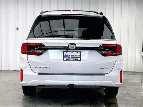 New 2026 Honda Odyssey Elite image 4
