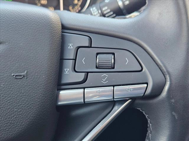 Used 2025 Cadillac XT6 Luxury FWD image 14