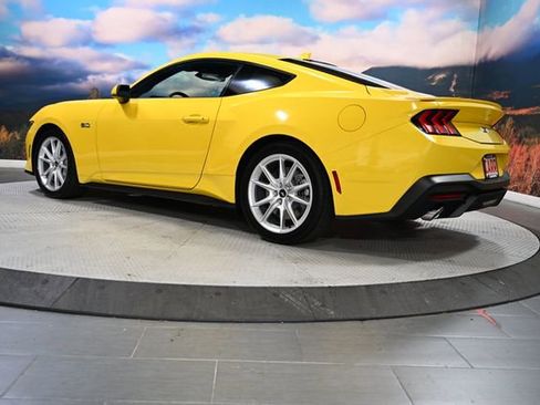 Used 2024 Ford Mustang GT Premium image 5