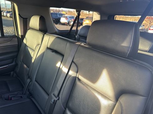 Used 2018 GMC Yukon XL SLT image 22