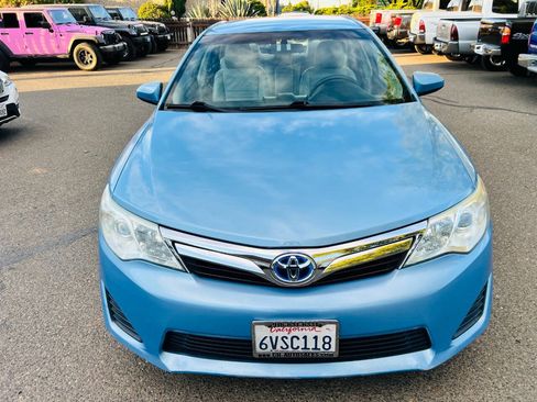 Used 2012 Toyota Camry LE FWD image 7