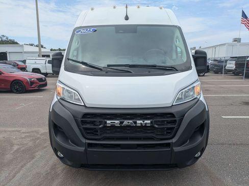 Used 2025 RAM ProMaster 2500 w/ Convenience Group FWD image 8