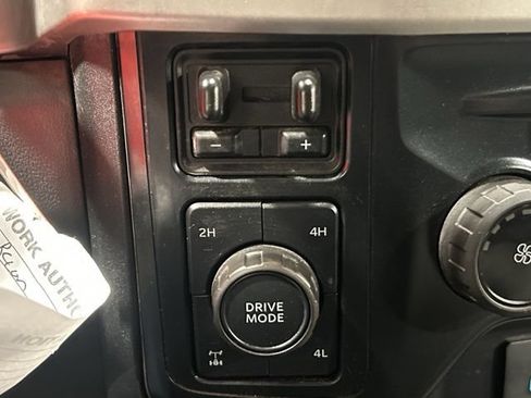 Certified 2024 Ford F250 XLT AWD/4WD image 32