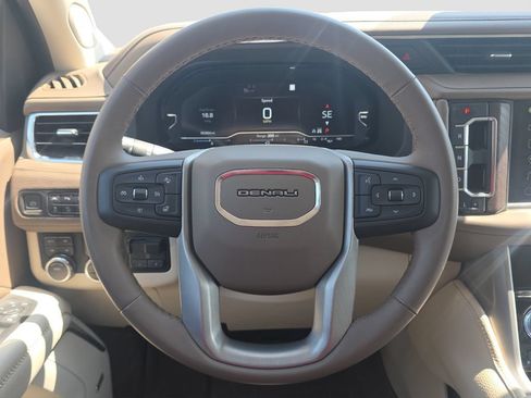 Used 2023 GMC Yukon XL Denali w/ Max Trailering Package AWD/4WD image 9