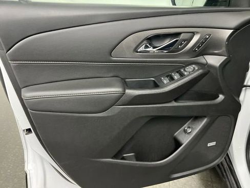 Certified 2023 Chevrolet Traverse Premier w/ Redline Edition image 23