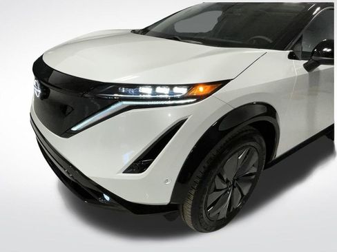 Used 2025 Nissan Ariya Platinum image 23
