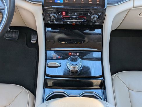 Used 2022 Jeep Grand Cherokee L Limited image 19