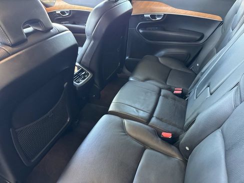 Certified 2023 Volvo XC90 B5 Plus AWD/4WD image 11