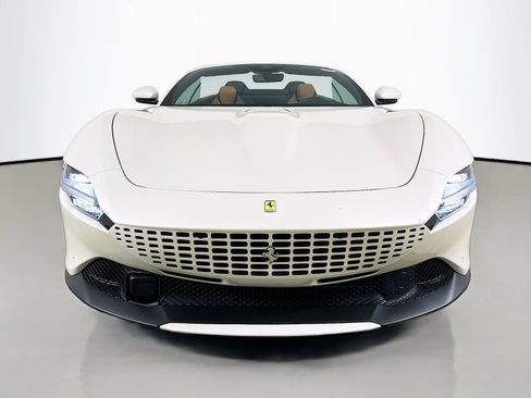 Used 2024 Ferrari Roma Spider RWD image 2