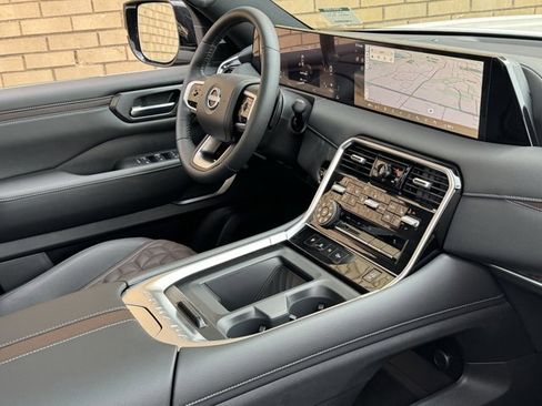 New 2026 Nissan Armada Platinum image 9