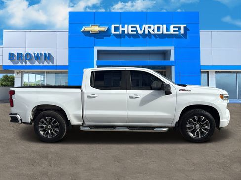 Used 2023 Chevrolet Silverado 1500 RST w/ Convenience Package II image 2