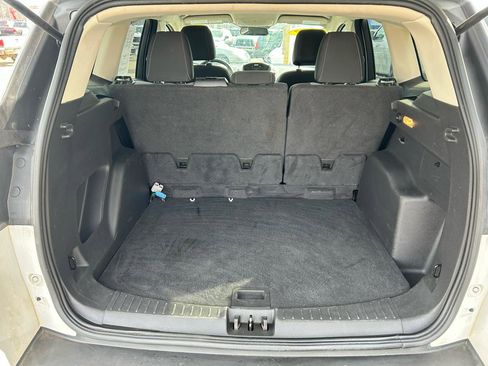 Used 2017 Ford Escape SE image 17