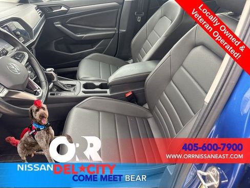Used 2024 Volkswagen Jetta SE FWD image 18