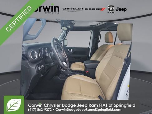 Used 2019 Jeep Wrangler Unlimited Sahara image 1