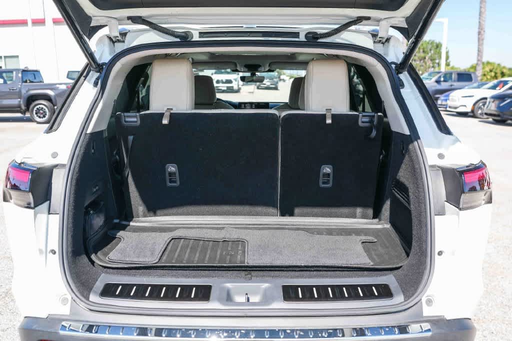 Used 2023 INFINITI QX60 Sensory AWD/4WD image 28
