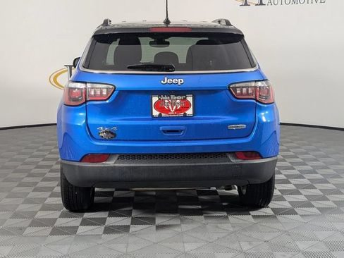 Used 2018 Jeep Compass Latitude w/ Popular Equipment Group AWD/4WD image 6