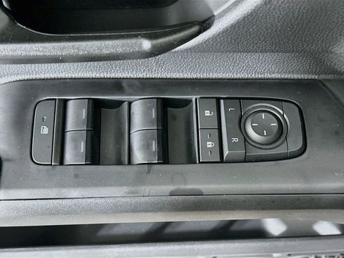 Used 2026 Toyota Tacoma SR5 RWD image 15